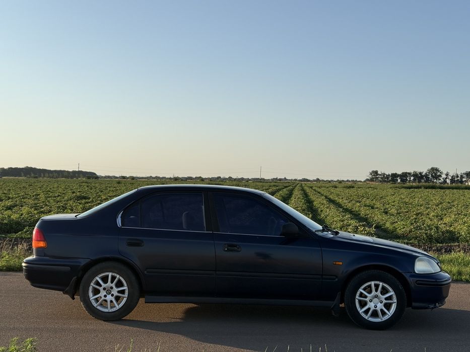 Продам  Honda Civic 6