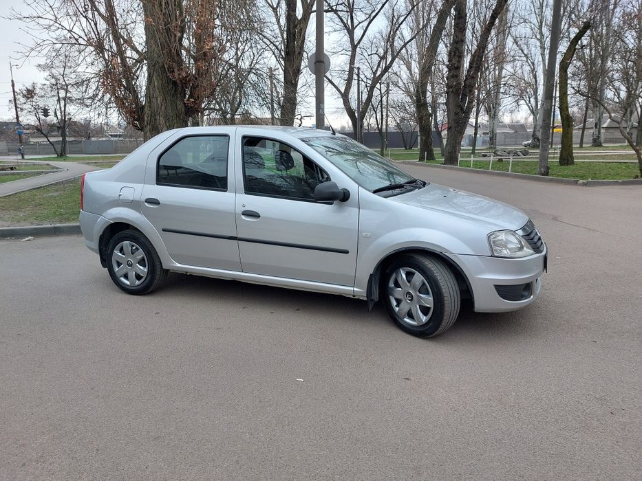 Рено логан 2012г 1.5турбо Дизель