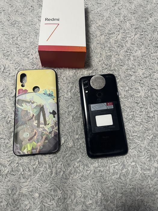 Продам телефон  Redmi 7