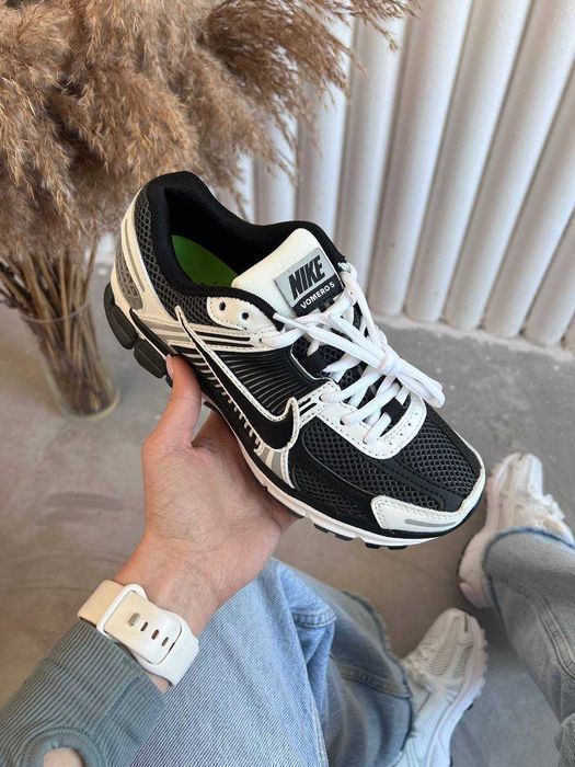 Кроссовки Nike Vomero 5 Classic  Оригинал женские новые
