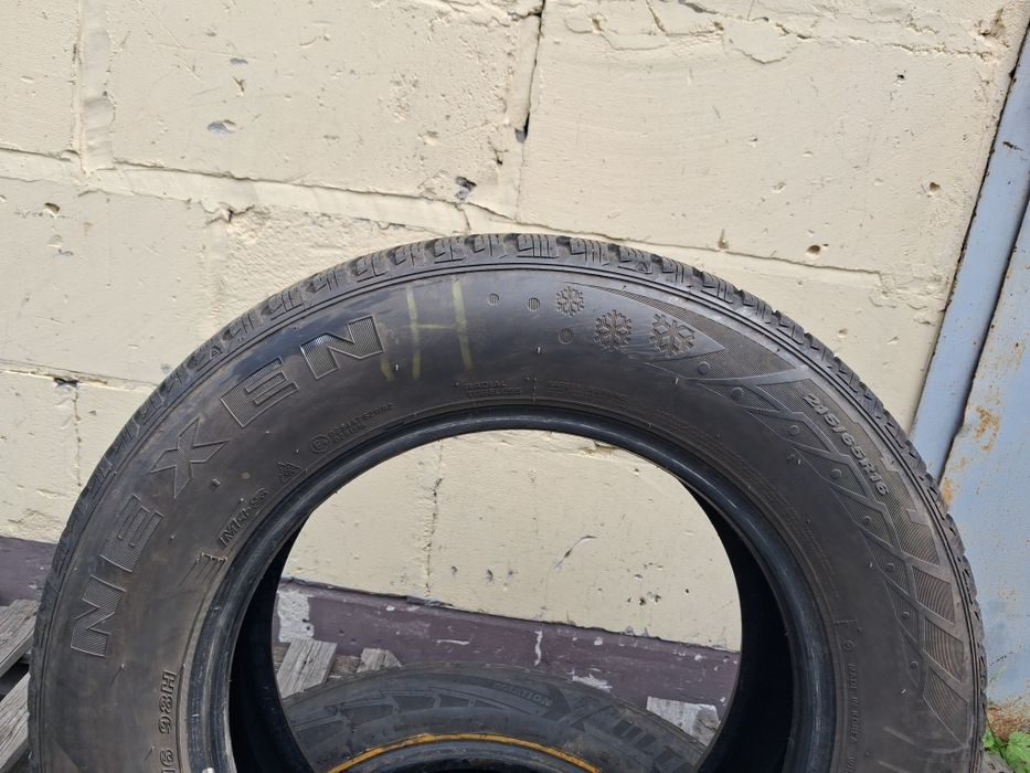 Распаровка 215/65 16 Nexen Winguard Wh2