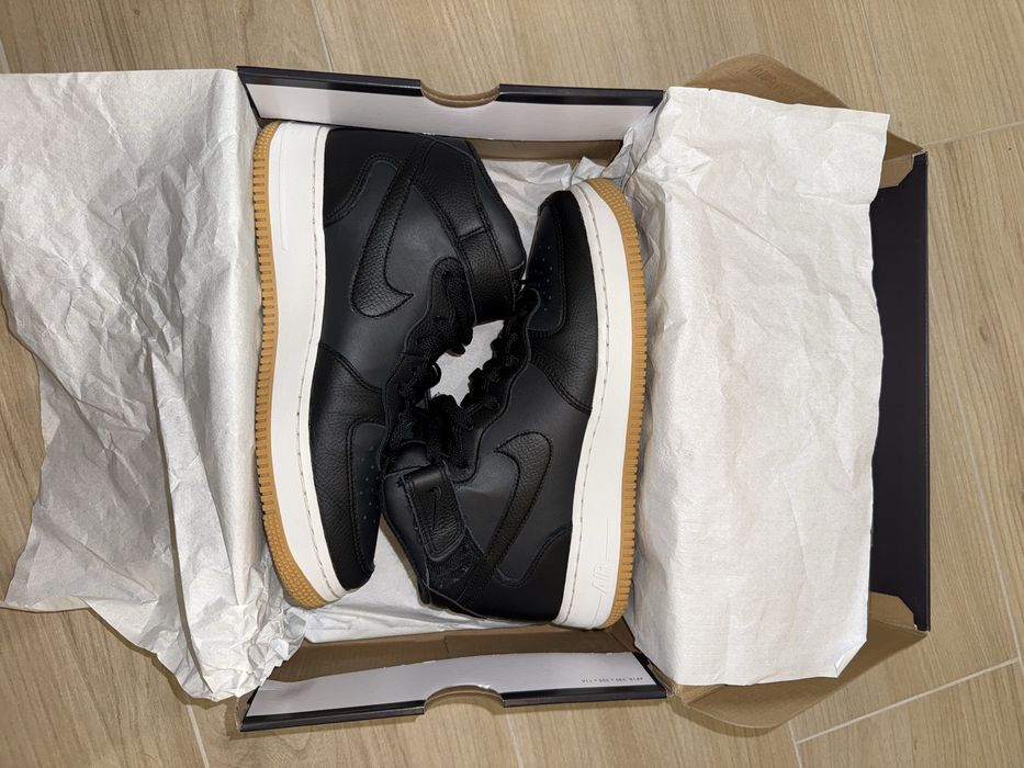 Продам оригінальні кросівки Nike Air force 41