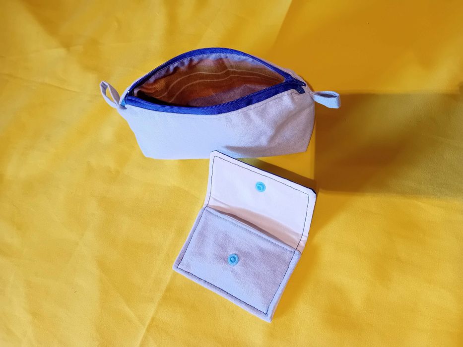 Estojo + carteirinha