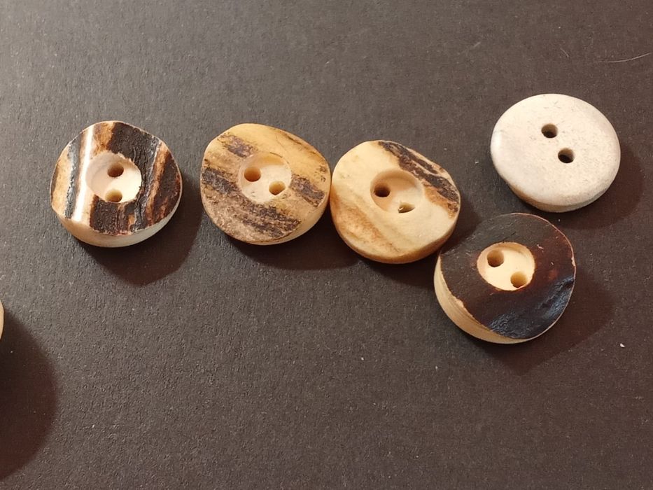 Ґудзики вантажні з рогу оленя