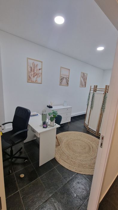 Sala 14 m2  para arrendar