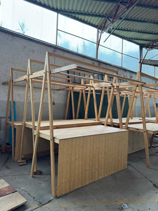 Barraquinhas de madeira para eventos / feiras / casamentos – 2x1m com cobertura