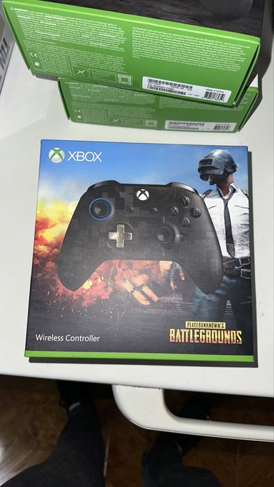 Comando xbox series x s starfield lunar shift gold shadow