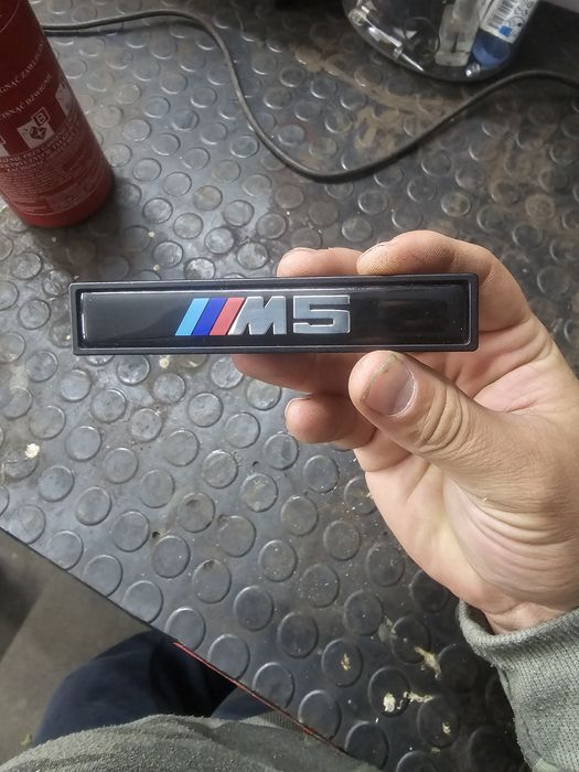 Sprzedam Emblemat m5 e34