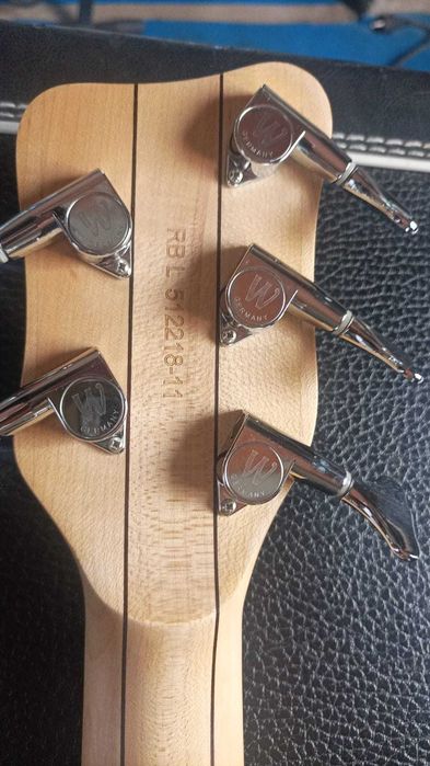 Baixo Warwick rockbass classic V