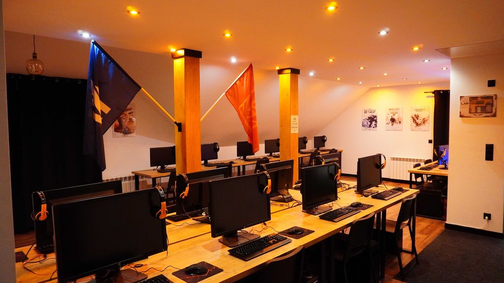 Sala LAN na wynajem | 16 stanowisk PC | Urodziny | Integracje | Eventy