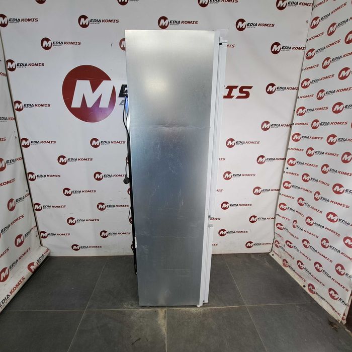 Lodówka Bauknecht KGIS 1187 A++ [12m-cy gwar]D/177,7cm wys/275lit/35dB