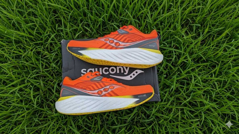 Saucony TRIUMPH 22, 39 кросівки для бігу,