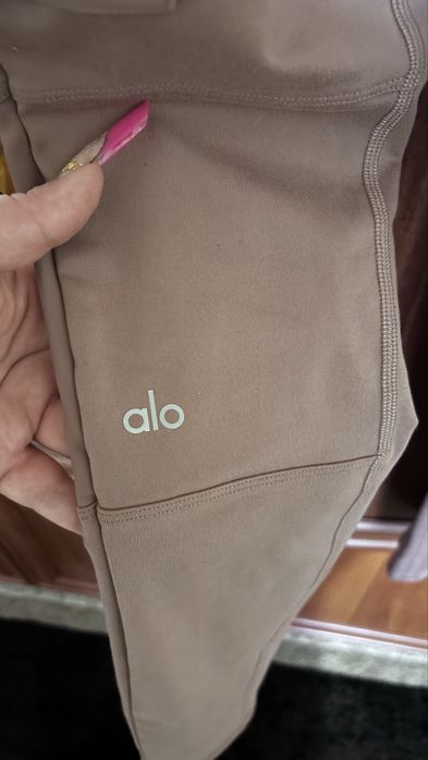 Alo Yoga High-Waist Cargo Legging