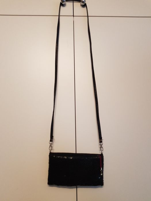 Mała błyszcząca torebka