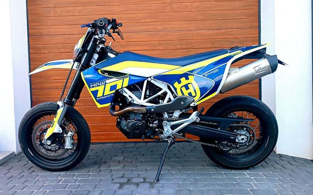 Husqvarna 701 Supermoto , A2 , LeoVince