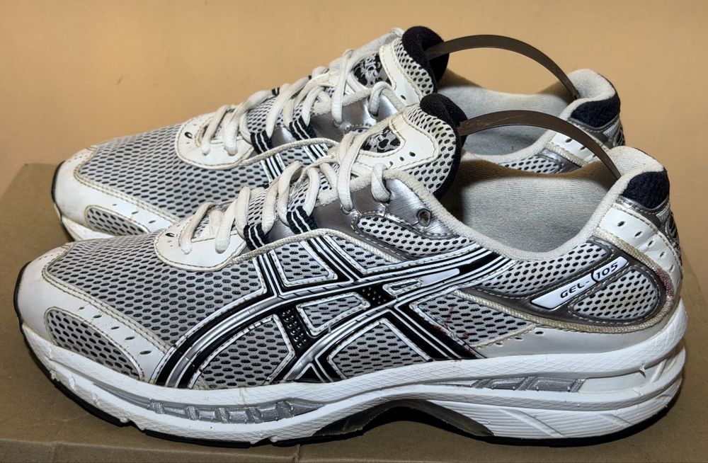 Кросівки Asics Gel-105. Розмір 41(26 см)