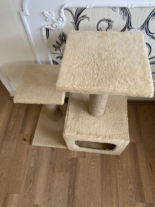 Продам кошачий домик