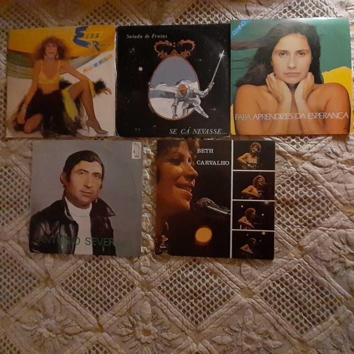 Vinil - Amália, Dany Silva, Salada De Frutas, Rui Veloso e outros