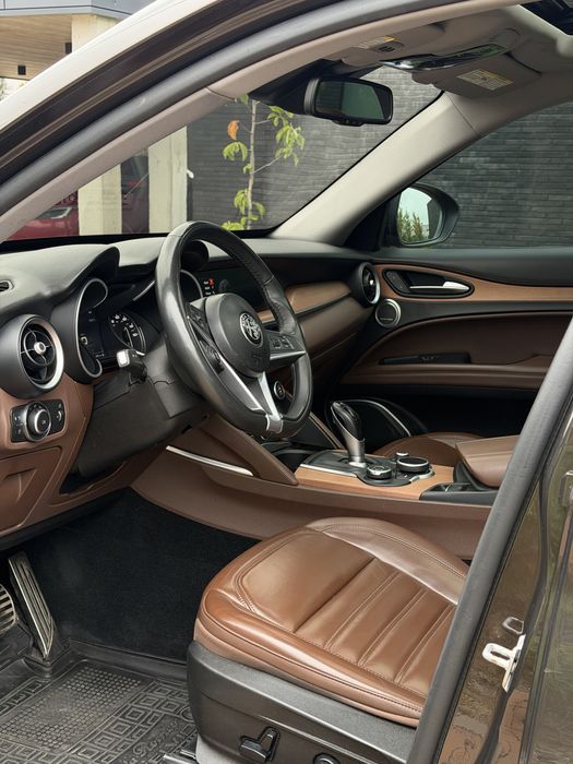 Alfa Romeo Stelvio 2019 VIN ZASPAKBN9K7C51892 фото оголошення 4 з 8