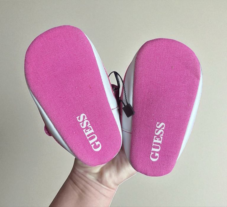 Guess – różowe balerinki dziecięce r. 18