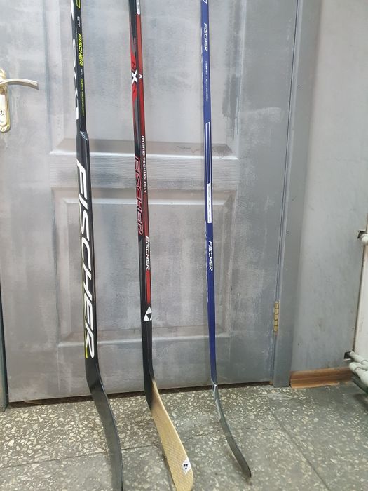 Продам хокейні клюшки