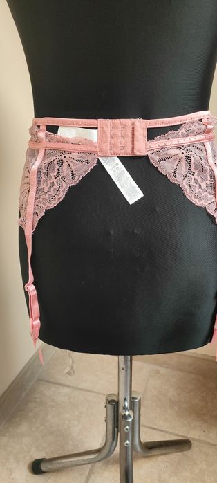 Pas do pończoch Censored rozm M