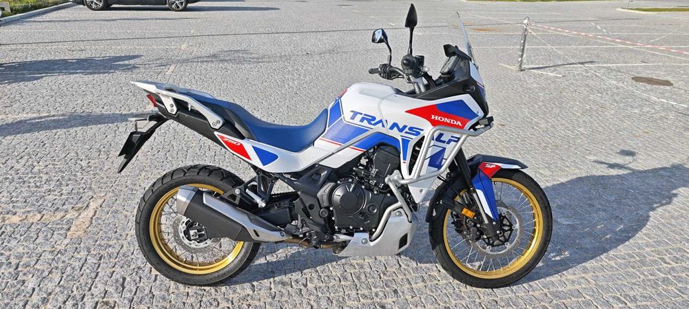 Honda Transalp SP 2025 1600km c/ garantia