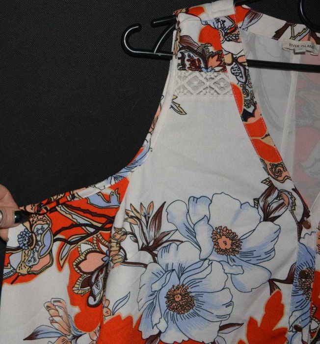 Kombinezon z odkrytymi ramionami River Island 38