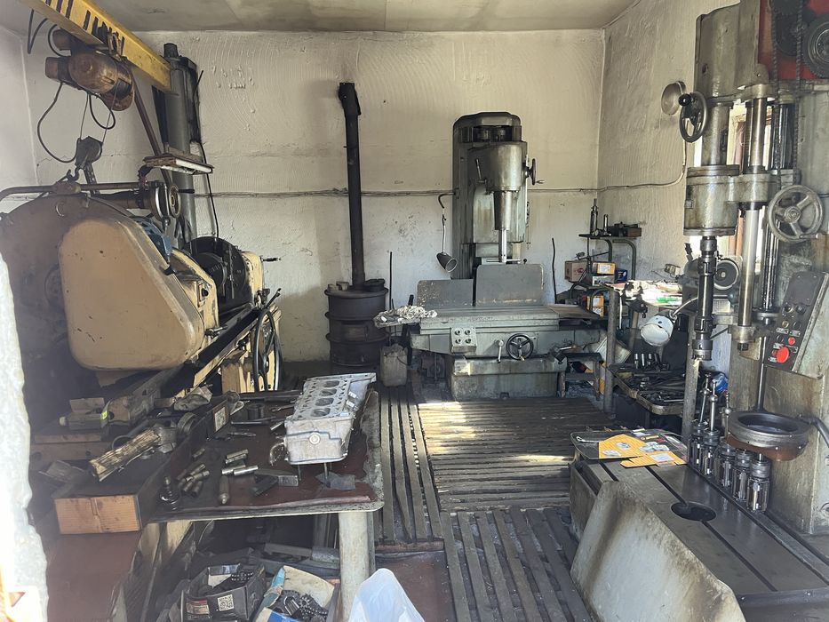 Станки для токарних  робіт