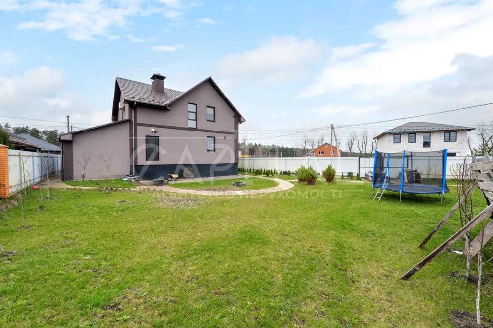 Продаж будинку Лютіж 275м2 Свердловина