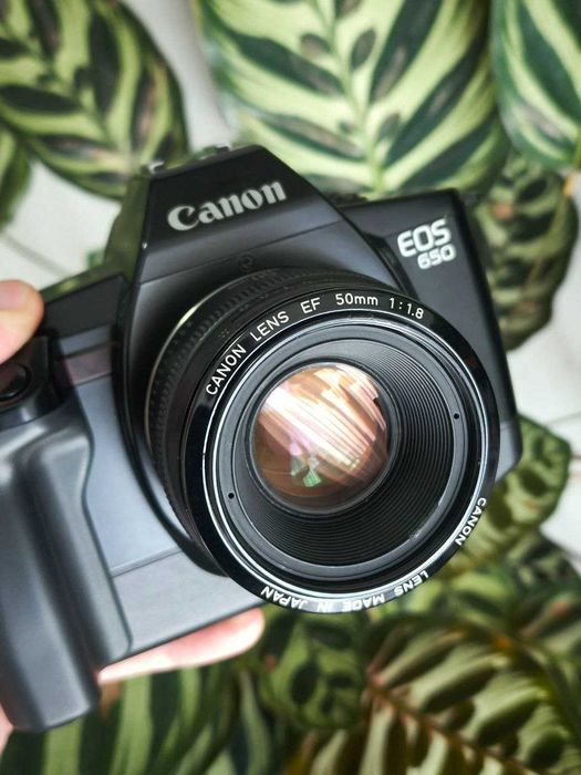 Фотокамера Canon EOS 650 з Обєктивом Canon EF 50mm f/1.8