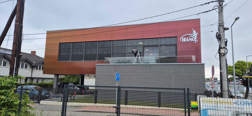 Żaluzje fasadowe - mycie, przeglądy techniczne, naprawy, modernizacje