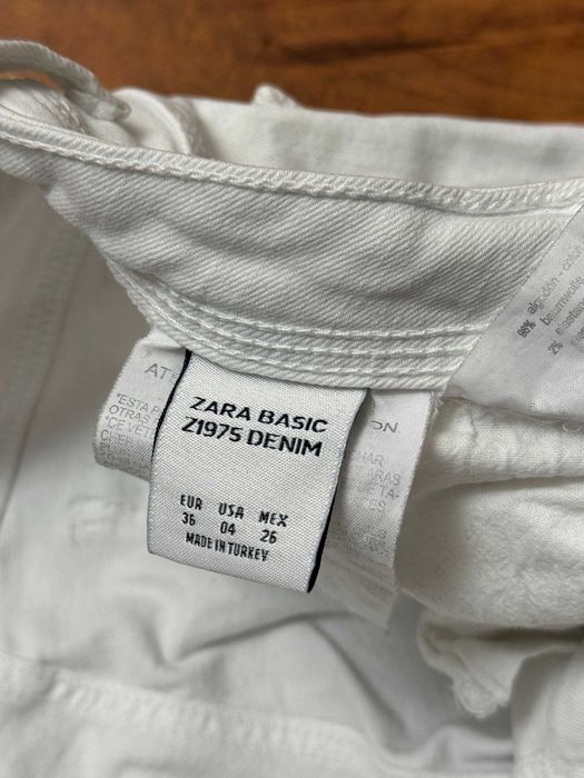 Spodnie jeansowe białe jeansy skinny z rozdarciami Zara rozmiar 36 S