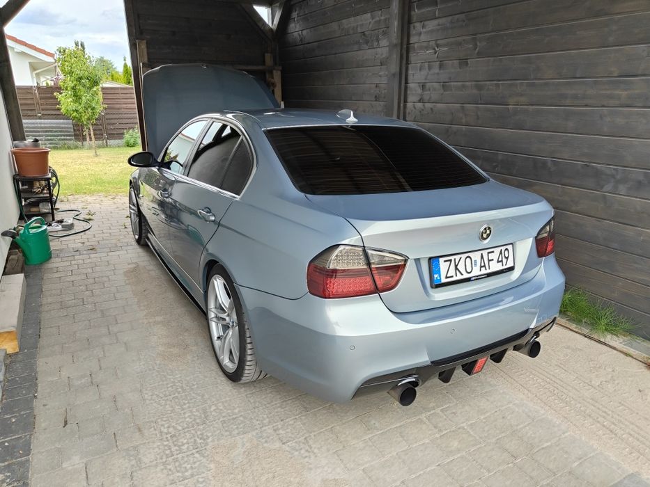 BMW E90 325i 218km