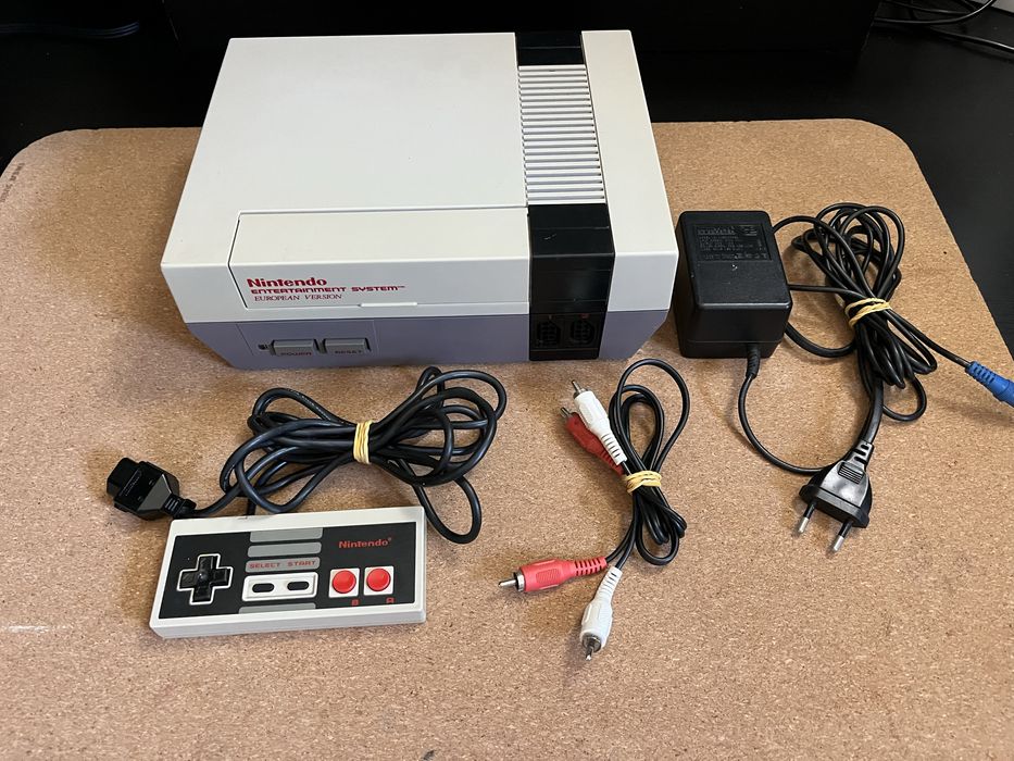 Nintendo Entertainment System NES + kontroler