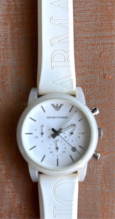 Bialy Zegarek Armani