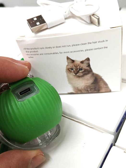 Bola para Animal de Estimação (Cor Verde, Cinza ou Vermelha)