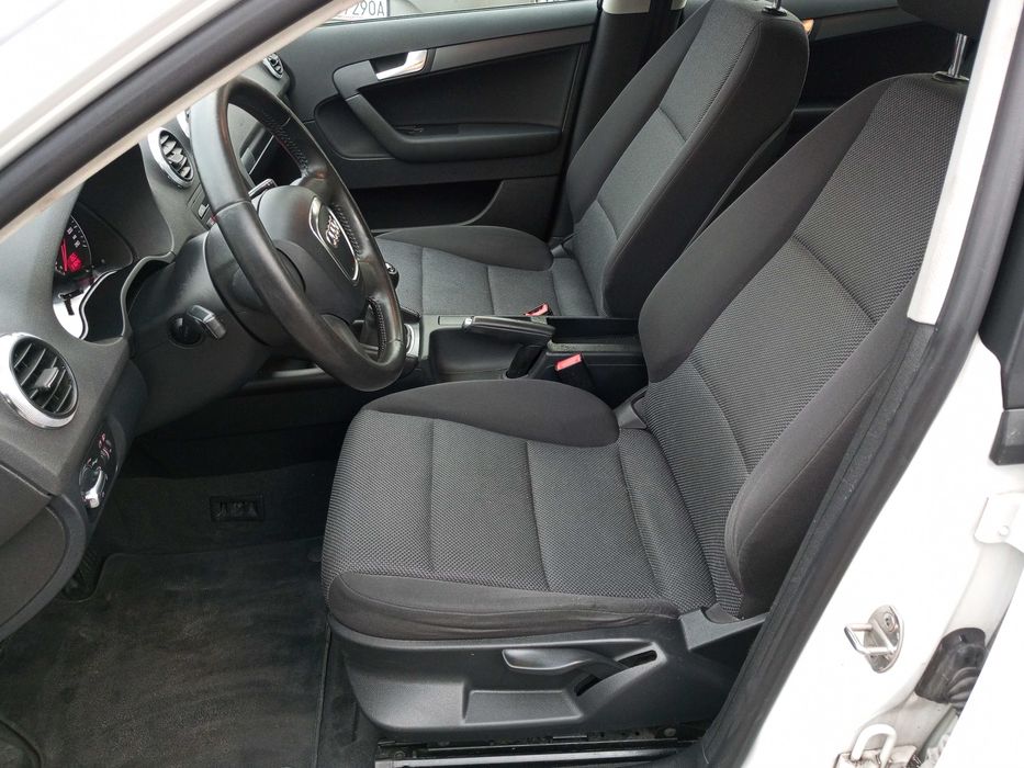 Audi A3 1.6 Benzyna 102 KM 2 kpl. kół