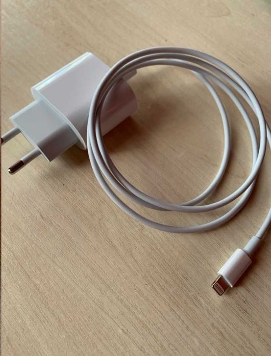 Зарядний кабель Apple 20W + Lightning кабель