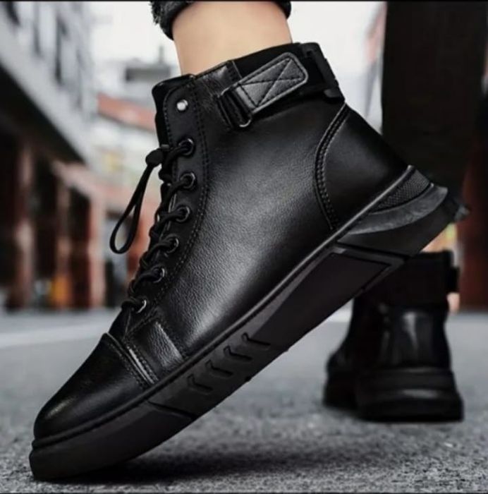 Ботинки кроссовки мужские