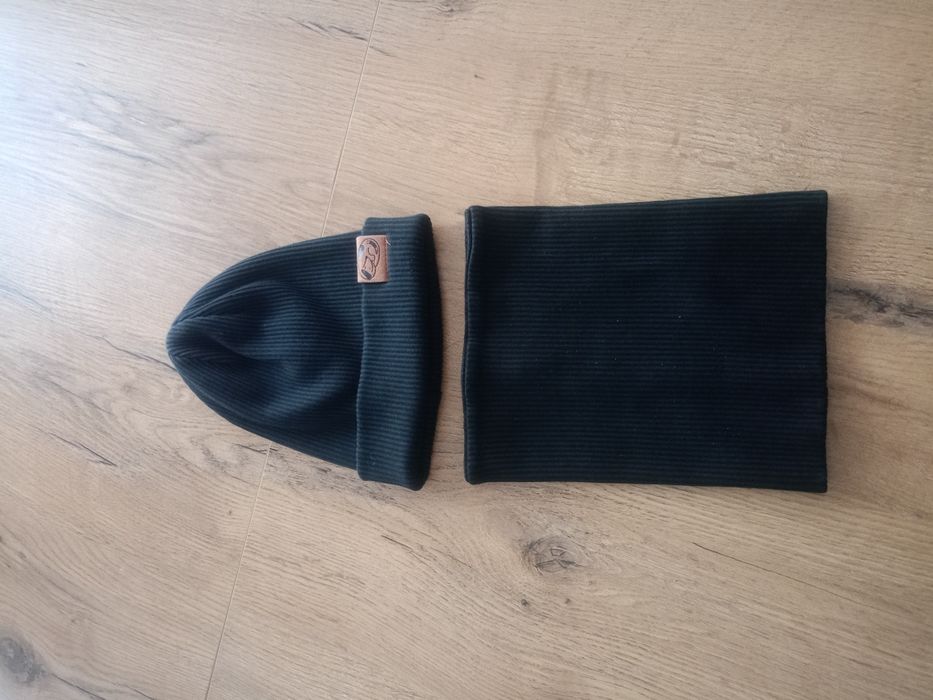 Komplet Reserved czapka i komin