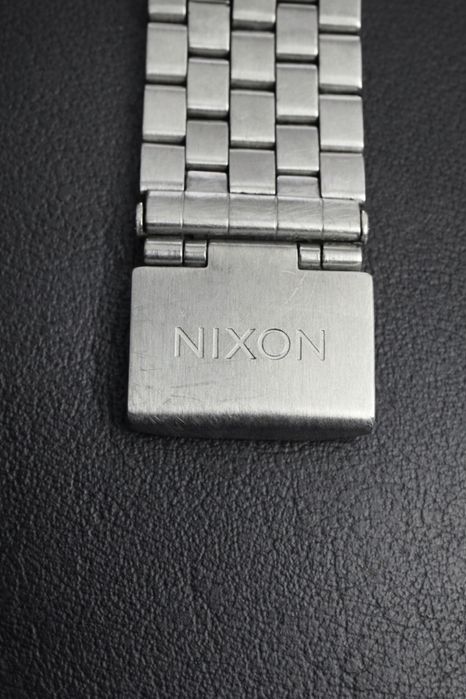 Relógio NIXON Robot Robot - Aço Inoxidável