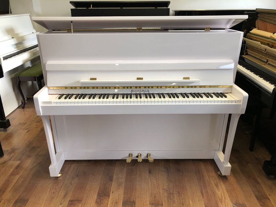 Pianino biale Bohemia Bechstein All Inclusive