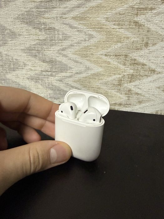 Airpods 2 в ідевльному стані з повним комплектом