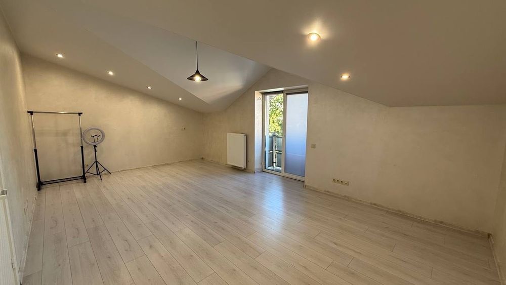 Продаж котеджу  235 м з ремонтом  у Львові вул. Ранкова-Кульпарківська