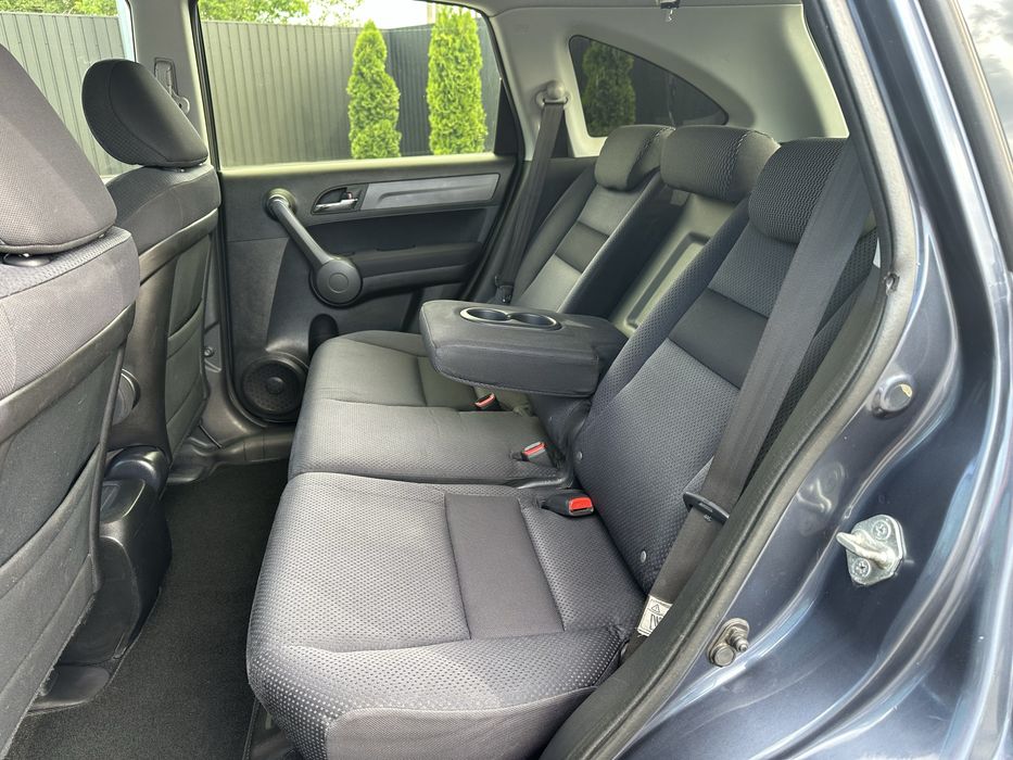 Продам Honda CR-V 2008