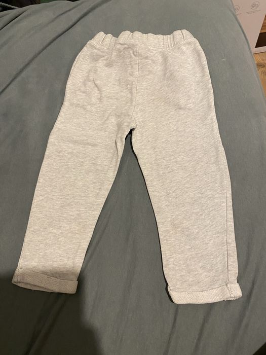 Szare spodnie dresowe 98 Myszka Minnie