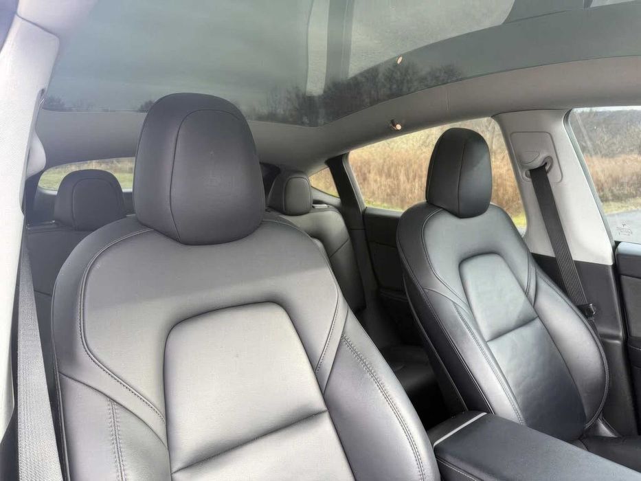 Tesla Model Y Performance      2022