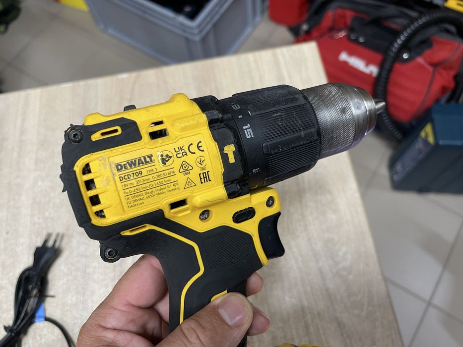 Dewalt DCD709 / безщітковий шурупокрут Девольт