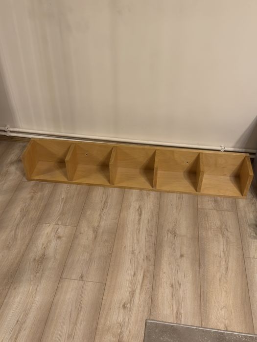 Półka solidnie wykonana